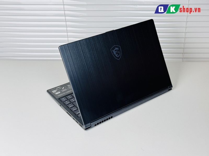 Laptop MSI Modern 14 A10M Core i7-10510U / Ram 16GB / SSD 256GB / 14″ FHD