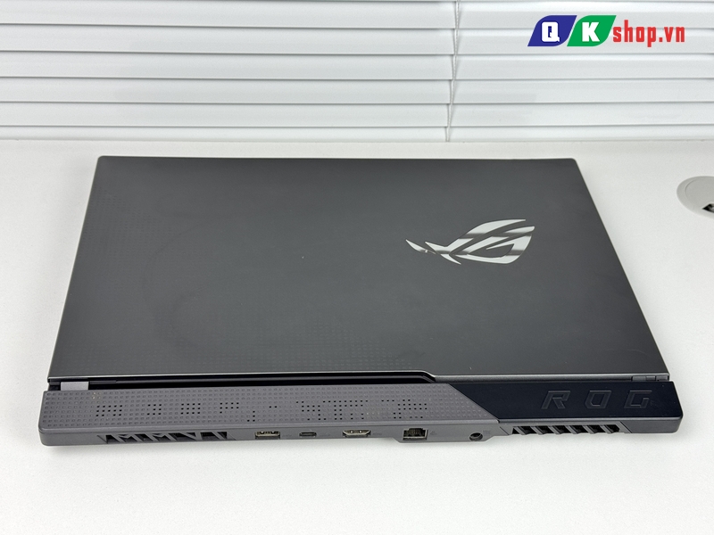 Latop Asus ROG Strix Gaming G513IH R7 4800H / Ram 8 GB / SSD 512GB / 15.6″FHD 144Hz / GTX 1650 4GB