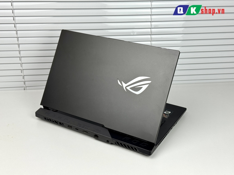 Latop Asus ROG Strix Gaming G513IH R7 4800H / Ram 8 GB / SSD 512GB / 15.6″FHD 144Hz / GTX 1650 4GB