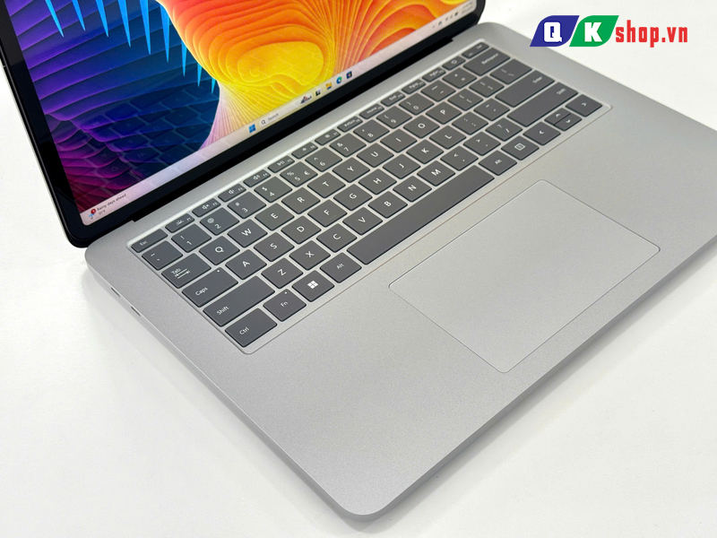 Laptop Microsoft Surface Laptop Studio Core i5 11300H / Ram16GB / SSD 512GB / 14.4 ” 2K(2400 x 1600), cảm ứng /  New 100%